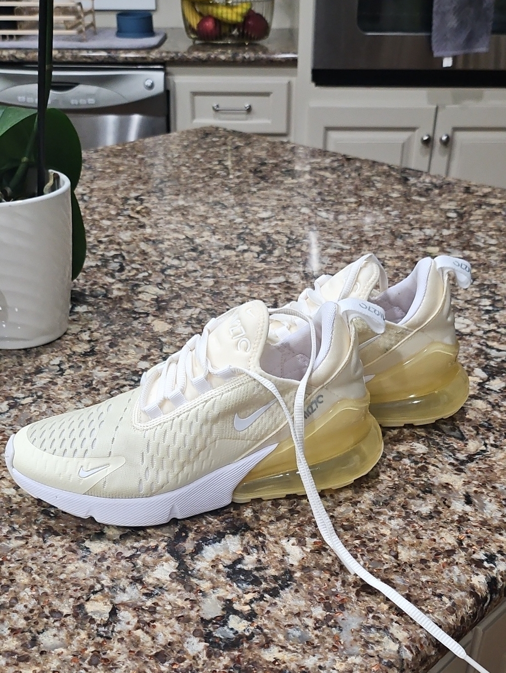 Nike Airmax 270 Yellow